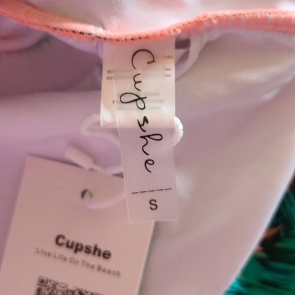 Cupshe one piece swimsuit - Picture 6 of 6